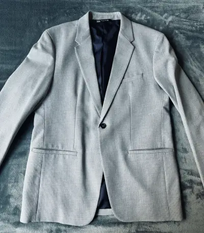 Terno gris Zara nuevo - miniatura 1