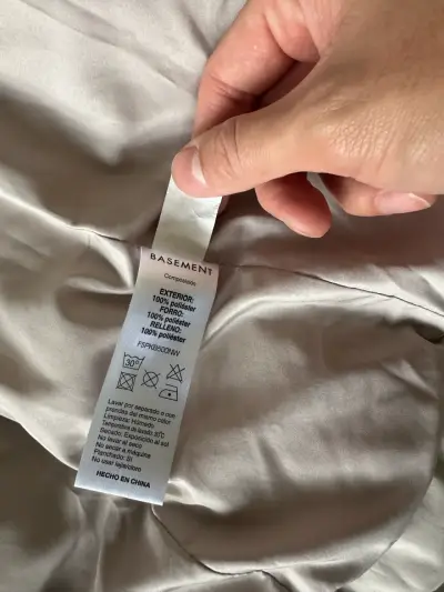 Chaqueta Basement mujer nueva sin uso - miniatura 3