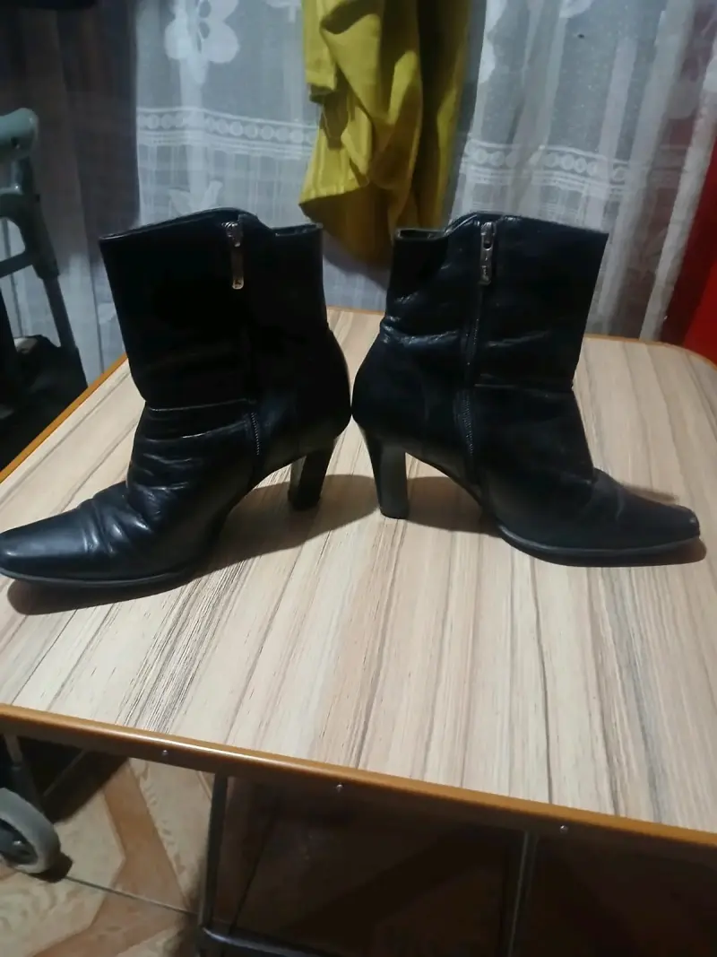 Botines de cuero negro talla 36 con cierre lateral - 3