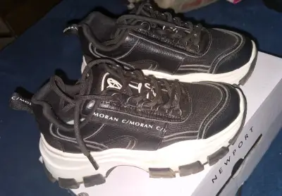 Zapatillas C/Moran negras con plataforma - miniatura 3