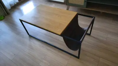 Mesa de centro moderna de madera y metal - miniatura 1