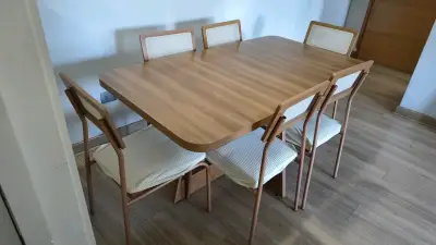 Mesa de centro moderna de madera y metal - miniatura 4