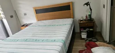 Mesa de centro moderna de madera y metal - miniatura 6