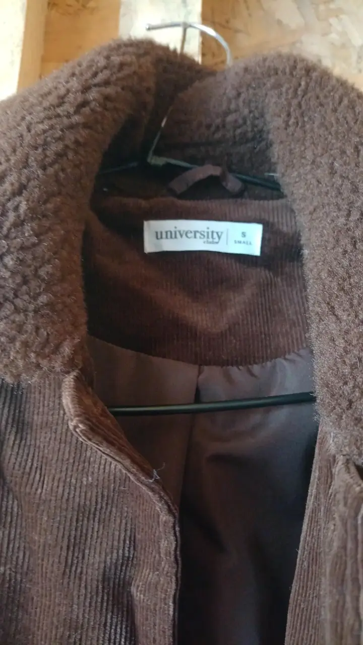 Chaqueta de pana marrón con cuello de borrego - 2