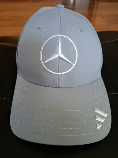 Gorra deportiva gris Adidas ajustable - miniatura 2
