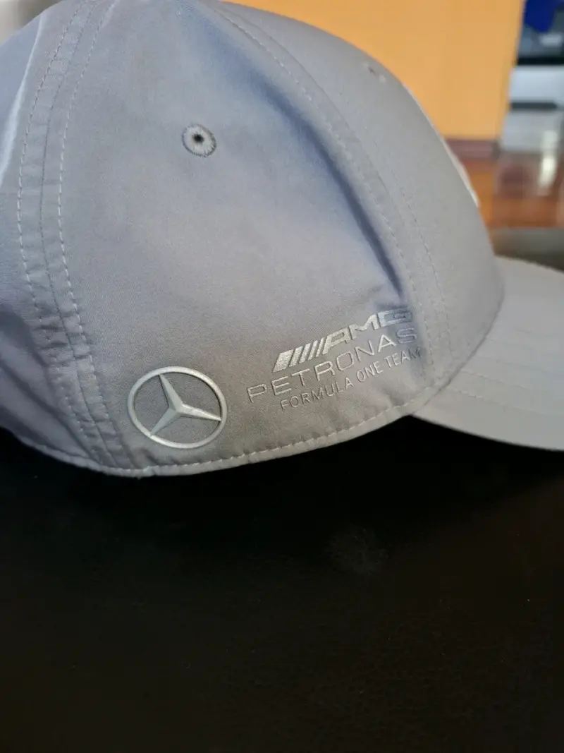 Gorra deportiva gris Adidas ajustable - 6
