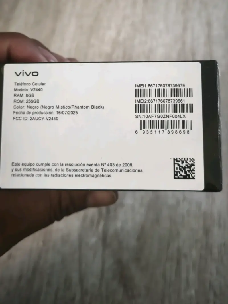 Smartphone Vivo V50 Lite 5G con IA - 3