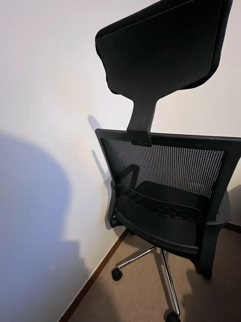Silla ergonómica de oficina con respaldo alto - 2