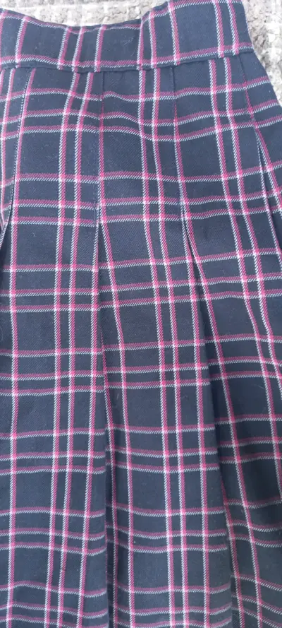 Falda de uniforme coleg inmaculada talla 12 - miniatura 3
