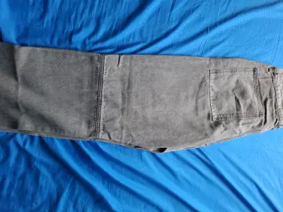 Pantalone de mezclilla verde para hombre - miniatura 4