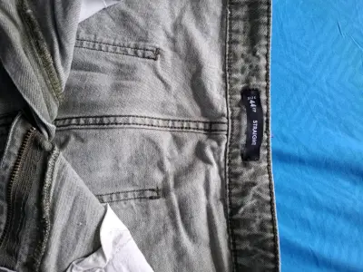 Pantalone de mezclilla verde para hombre - miniatura 5