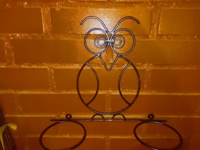 Porta macetero de pared  metálico en forma de búho - miniatura 1