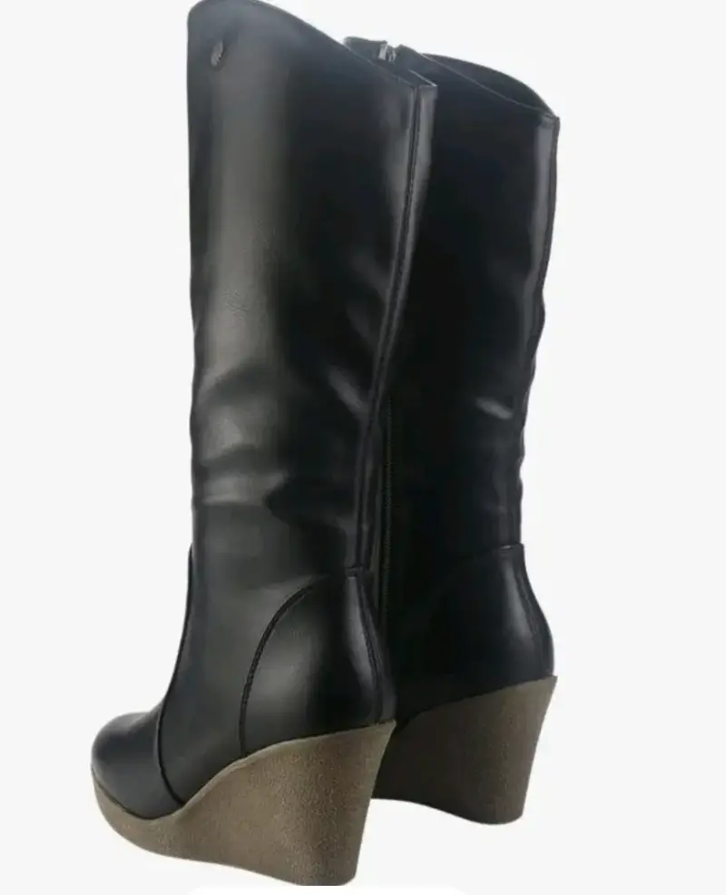 Botas negras de cuero con plataforma - 2
