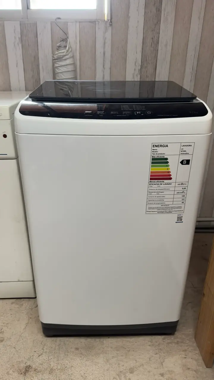 Lavadora LG carga superior 9 kg blanca - 1