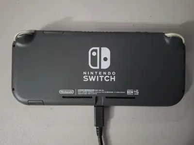 Nintendo Switch Lite gris - miniatura 2