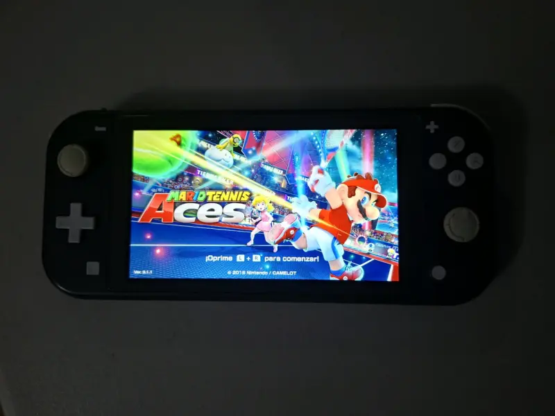 Nintendo Switch Lite gris - 4
