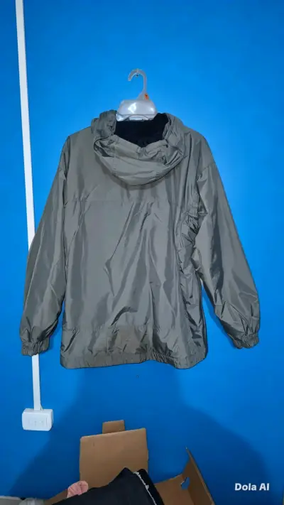Chaqueta impermeable Columbia gris con capucha - miniatura 3