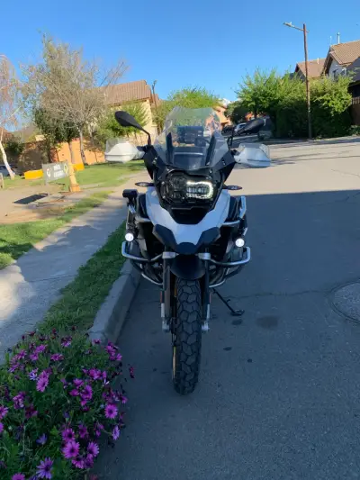 Moto BMW R 1250 GS Año 2021 - miniatura 3