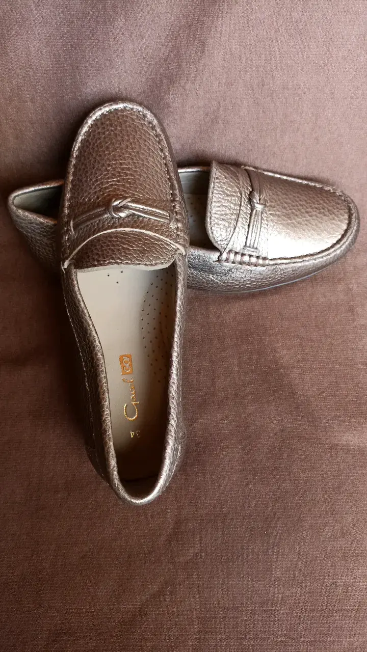 Mocasines de cuero plateados para mujer talla 34 - 2