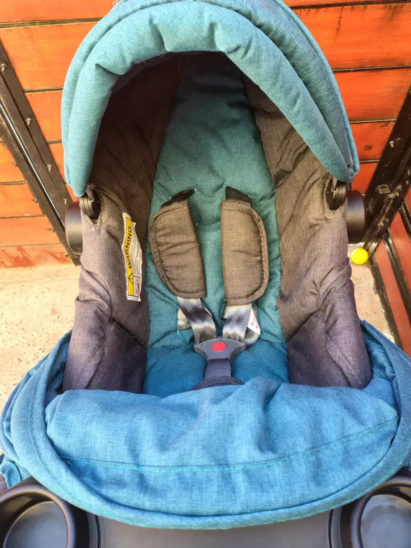 Coche de bebé marca Bebesit +silla huevito - 5