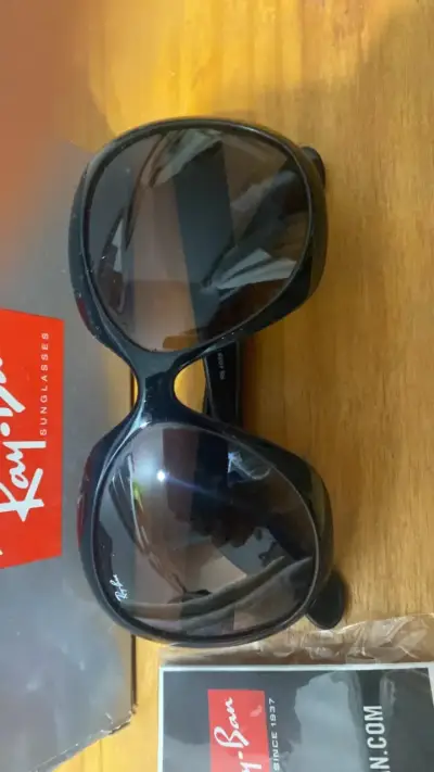 Lentes de Sol Ray-Ban Jackie Ohh II Negros - miniatura 3
