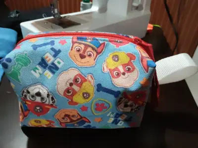 Set de neceseres con diseños infantiles - miniatura 4