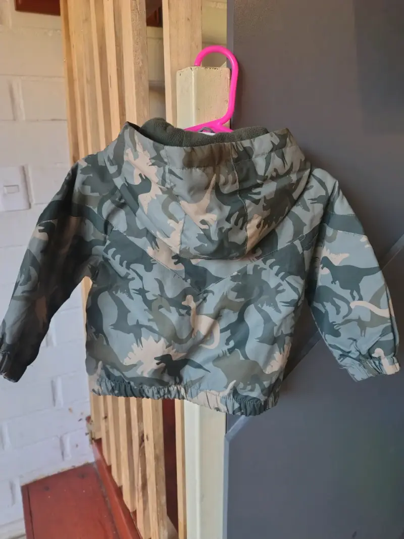 Chaqueta marca yamp talla 12 meses NUEVA - 2