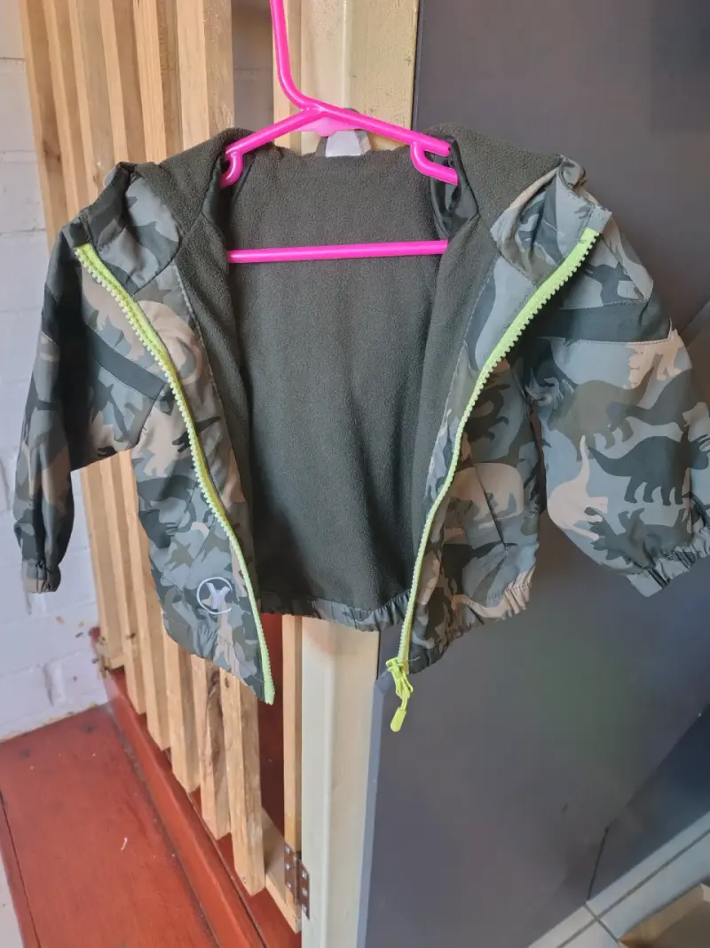 Chaqueta marca yamp talla 12 meses NUEVA - 3
