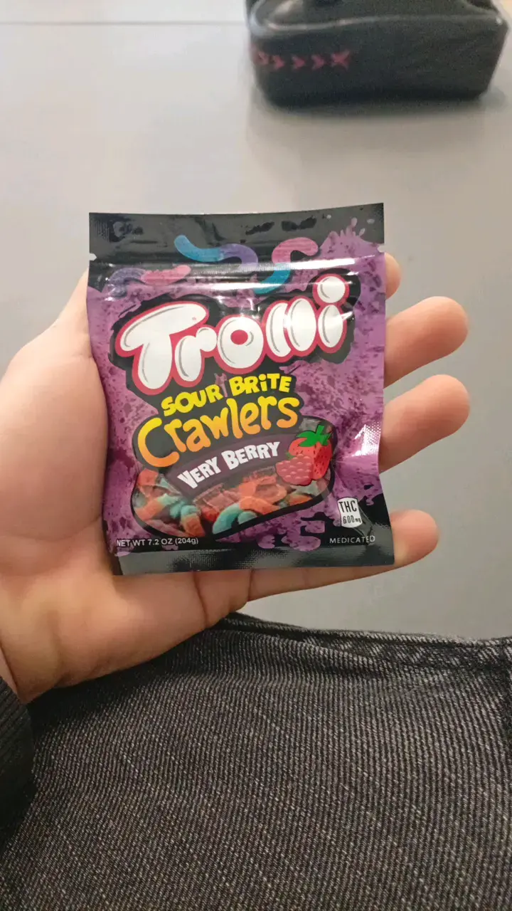 Gomitas Trolli Sour Brite Crawlers Very Berry - 1