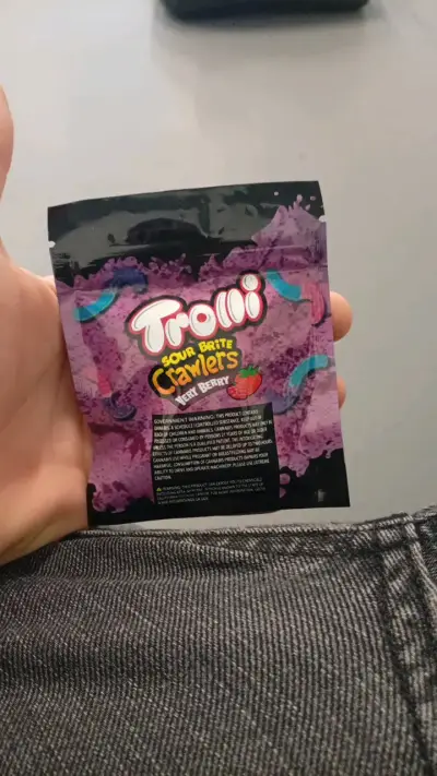 Gomitas Trolli Sour Brite Crawlers Very Berry - miniatura 2