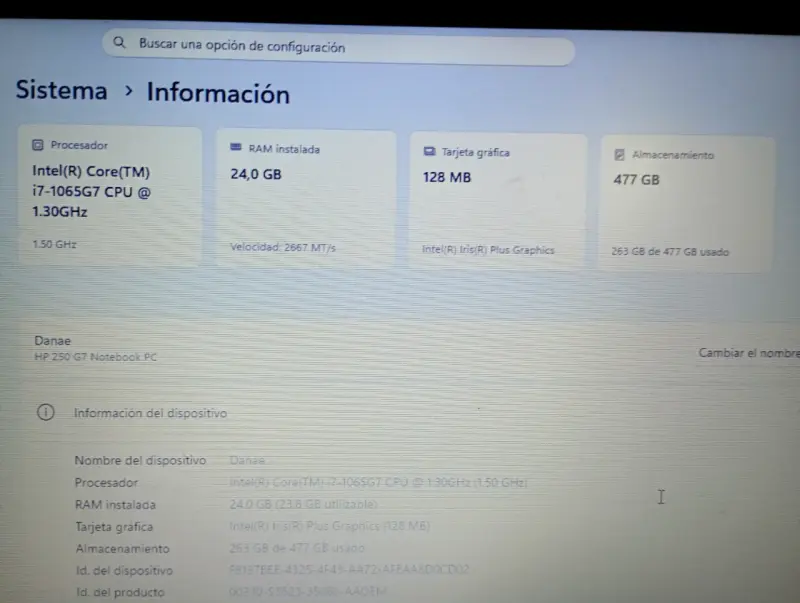 Laptop HP con pantalla de 15 pulgadas - 3