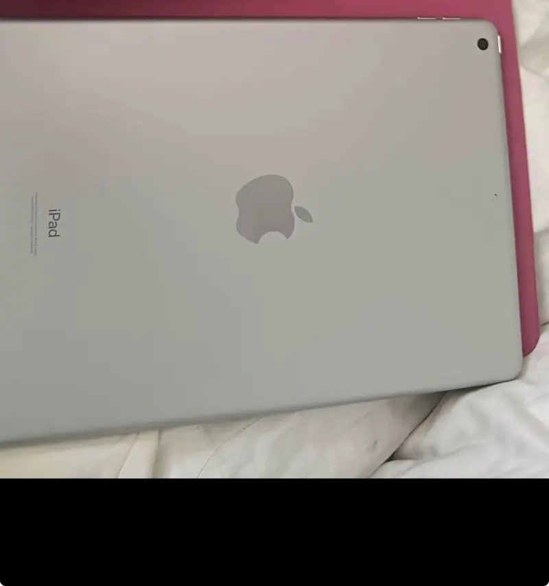 Tablet con funda protectora rosa - 4
