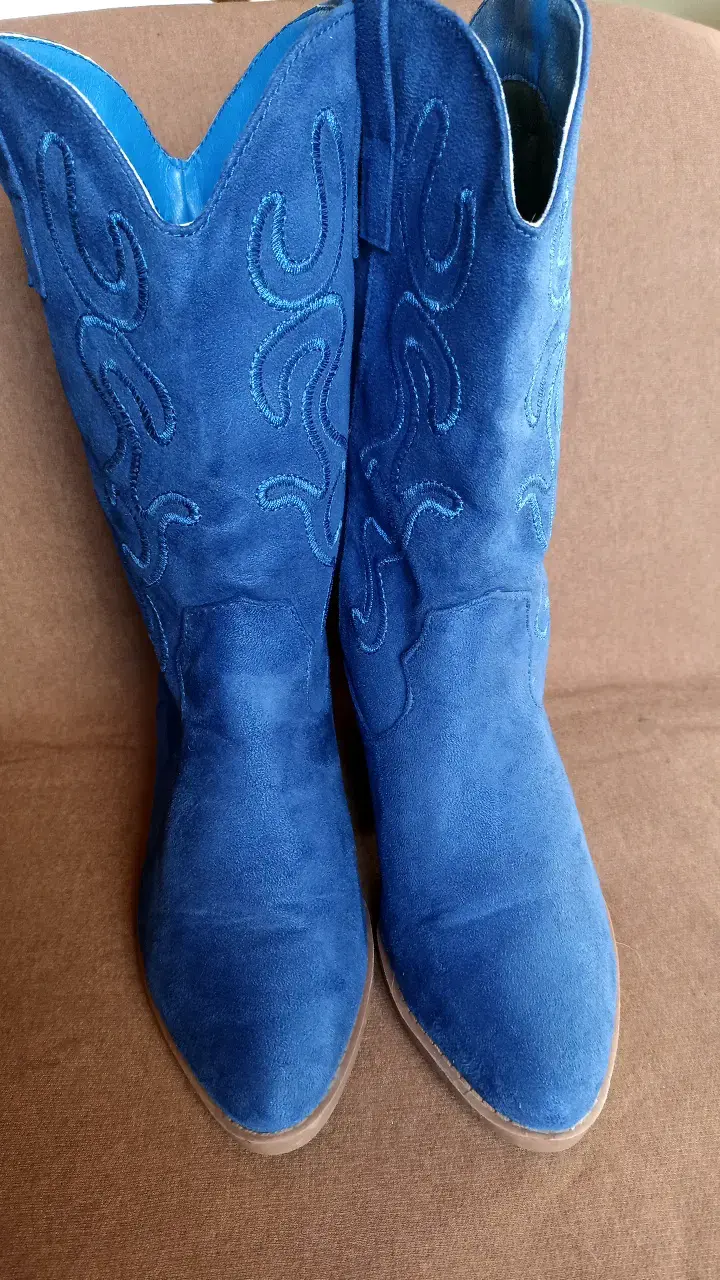 Botas vaqueras de gamuza azul