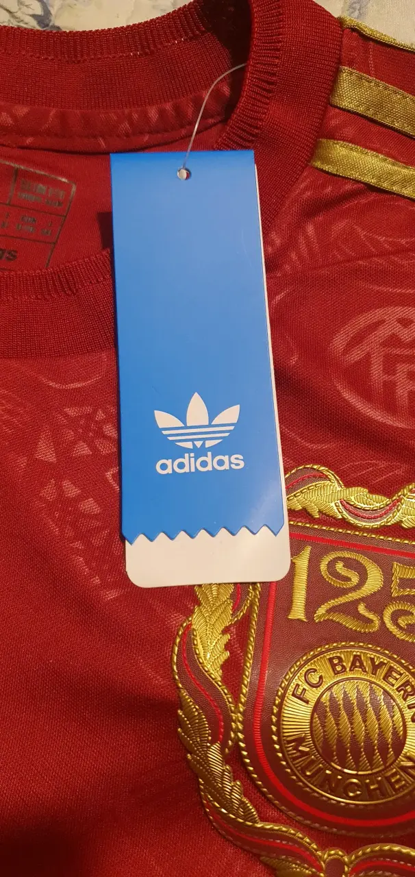 Camiseta Adidas Bayern Munich edición especial - 4