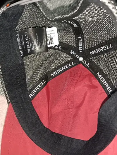 Gorra roja Merrell outdoor - miniatura 4