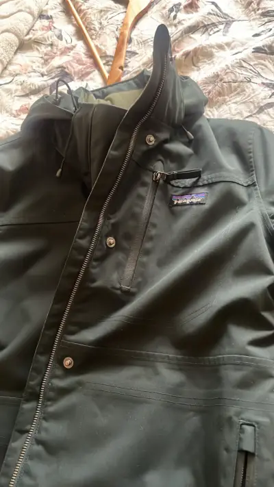 Chaqueta impermeable Patagonia negra - miniatura 1