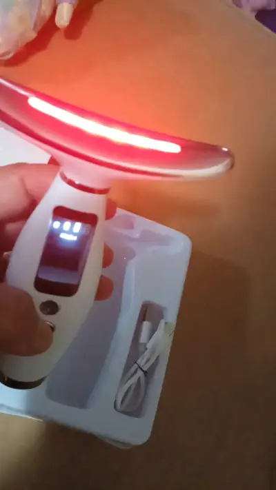 Dispositivo de belleza para cuello - miniatura 2