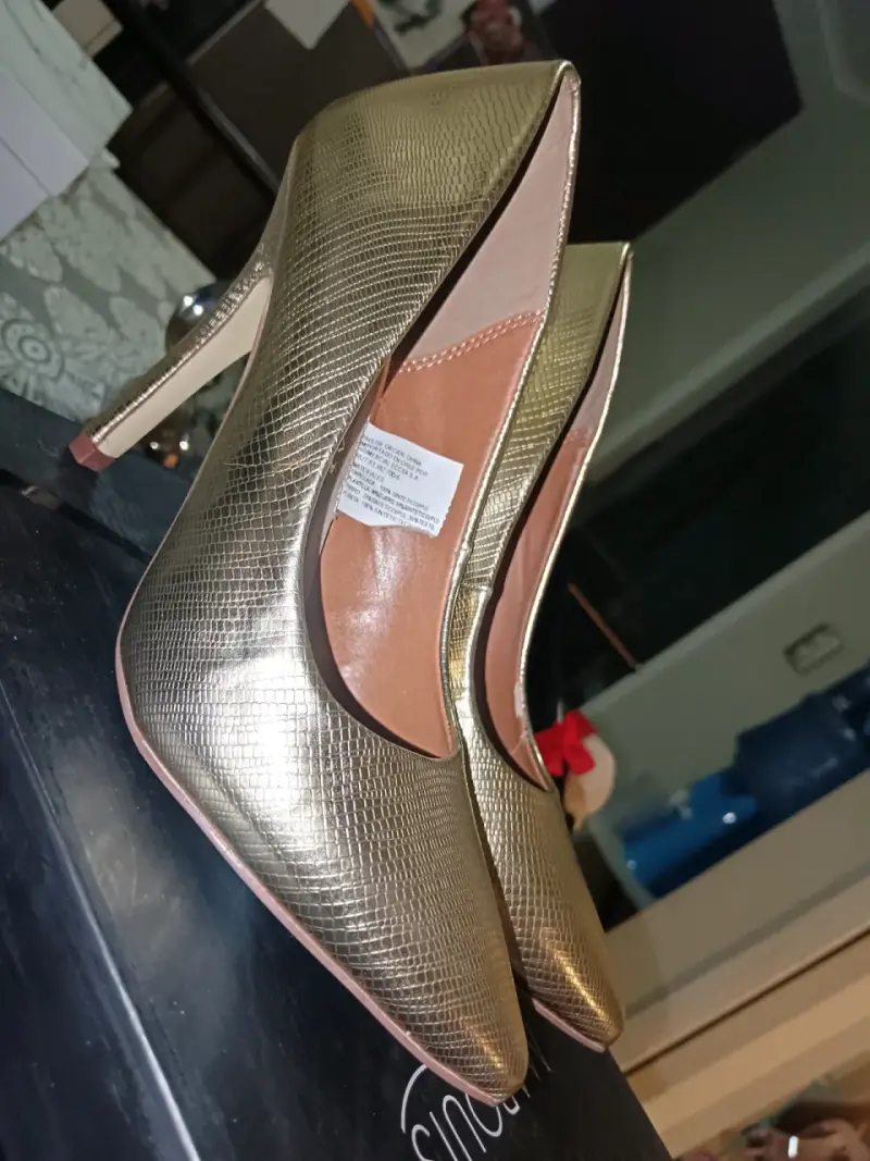 Zapatos de tacón dorados Marious elegantes - 2