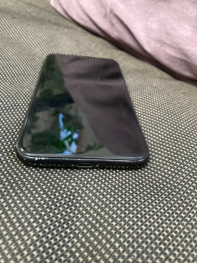 IPhone XR 64GB 76% - 6