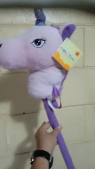 Caballito de juguete unicornio Kidz Time - miniatura 3