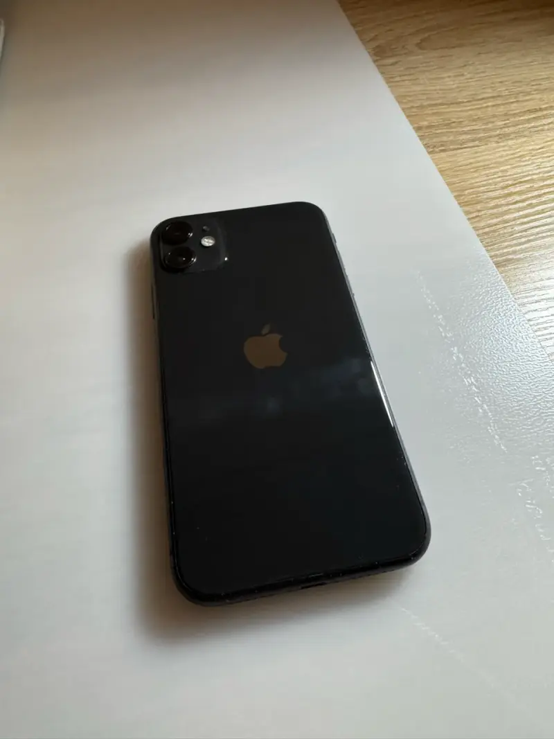 iPhone 11 128GB con accesorios - 3