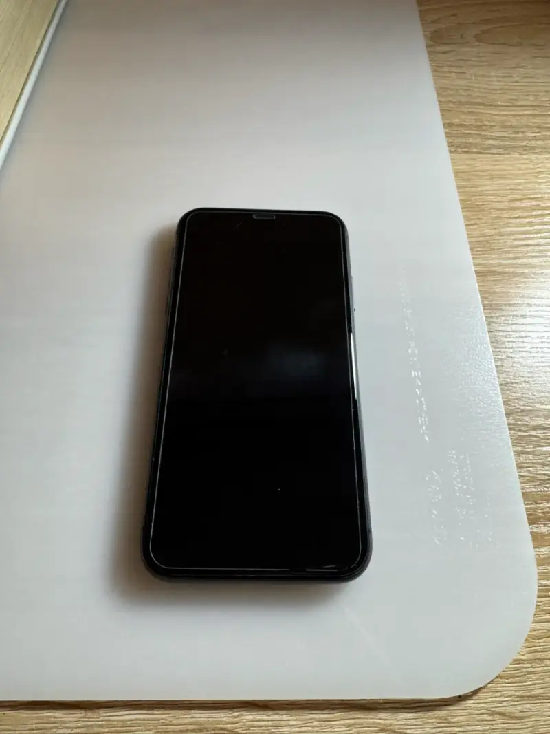 iPhone 11 128GB con accesorios - 4