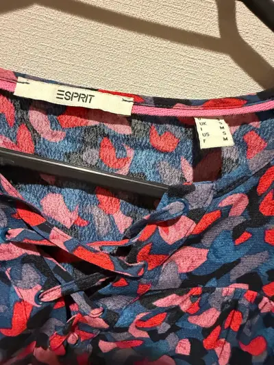Blusa  Esprit - miniatura 3