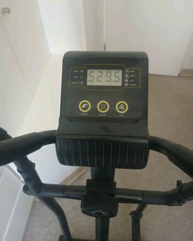 Bicicleta elíptica con asiento ajustable - 2