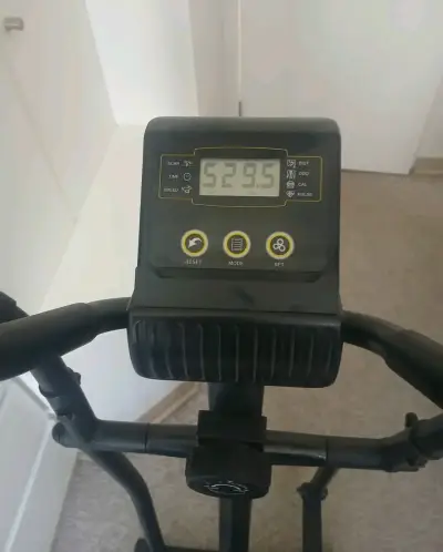 Bicicleta elíptica con asiento ajustable - miniatura 2
