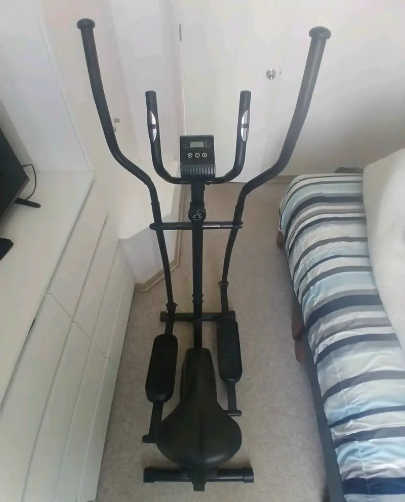 Bicicleta elíptica con asiento ajustable - 4