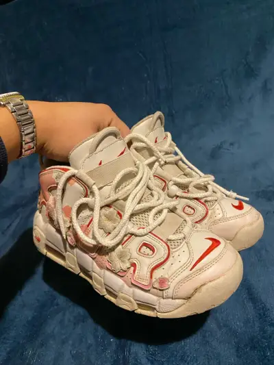 Zapatillas Up Tempo diseño floral - miniatura 2
