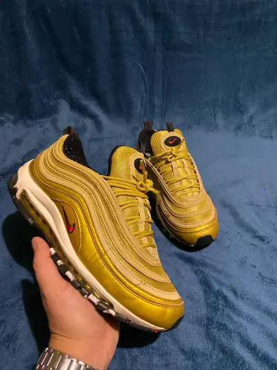 Zapatillas deportivas doradas Nike Air Max 97 - miniatura 1