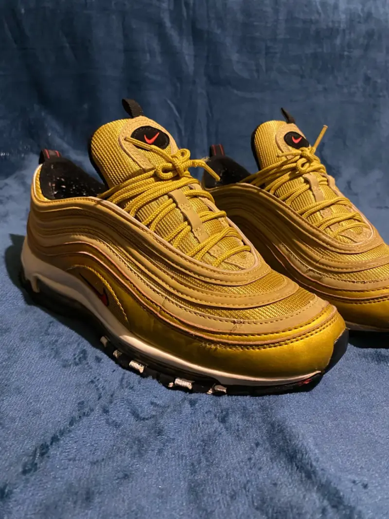 Zapatillas deportivas doradas Nike Air Max 97 - 2