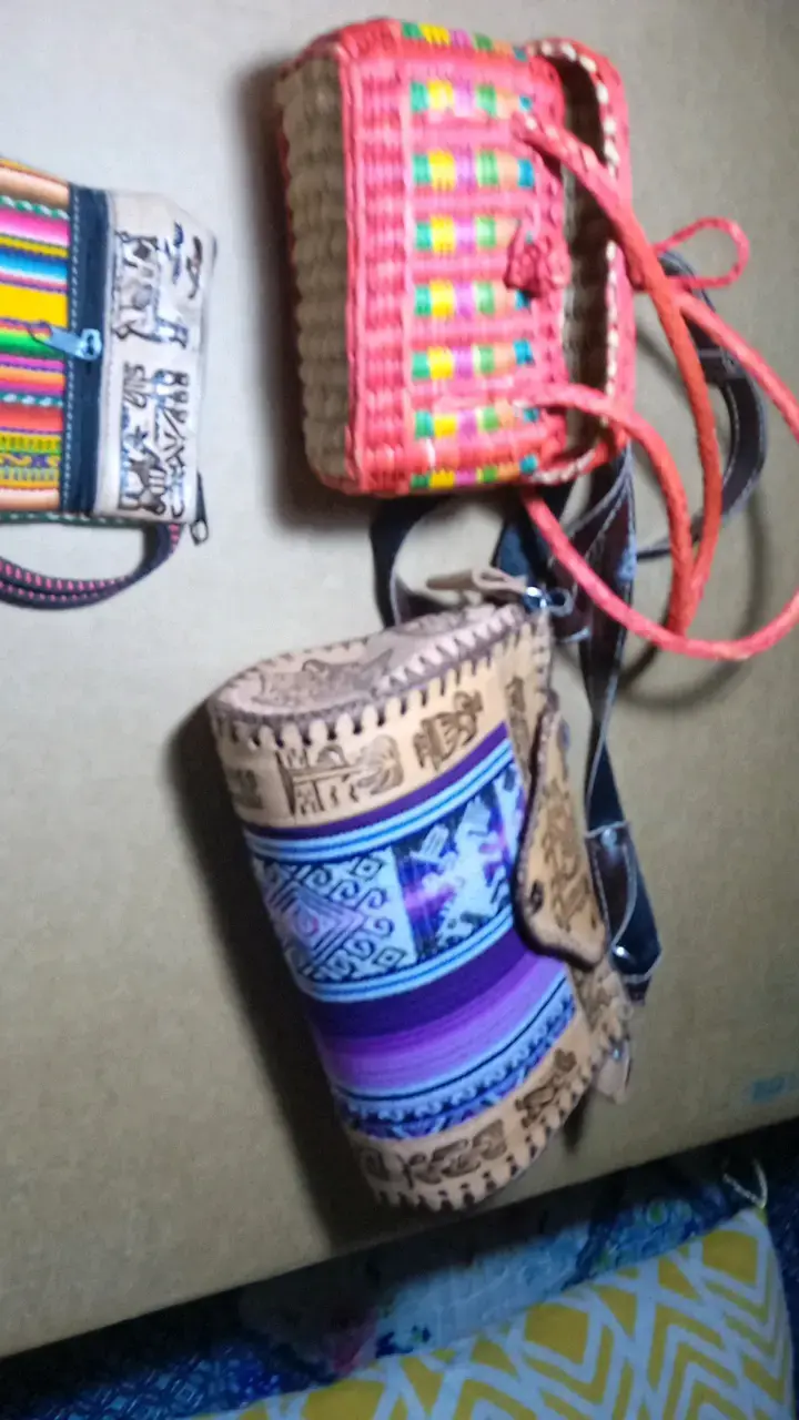 Set de bolsos artesanales coloridos - 2